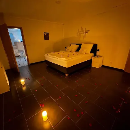 Entspannung Pur! Privater Kinosaal & Whirlpool *