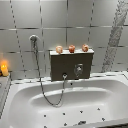 Entspannung Pur! Privater Kinosaal & Whirlpool * Essen