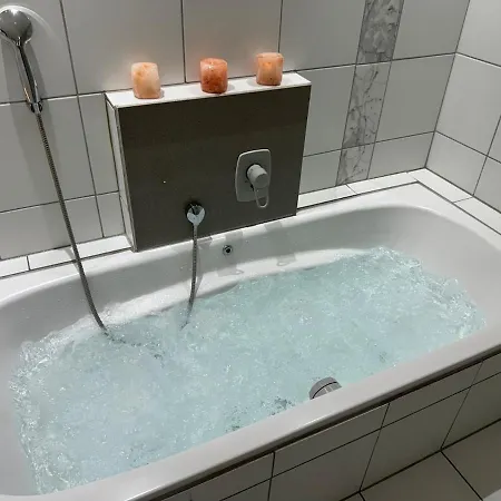 Entspannung Pur! Privater Kinosaal & Whirlpool * Essen