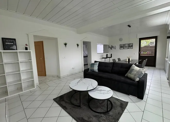 Entspannung Pur! Privater Kinosaal & Whirlpool Essen