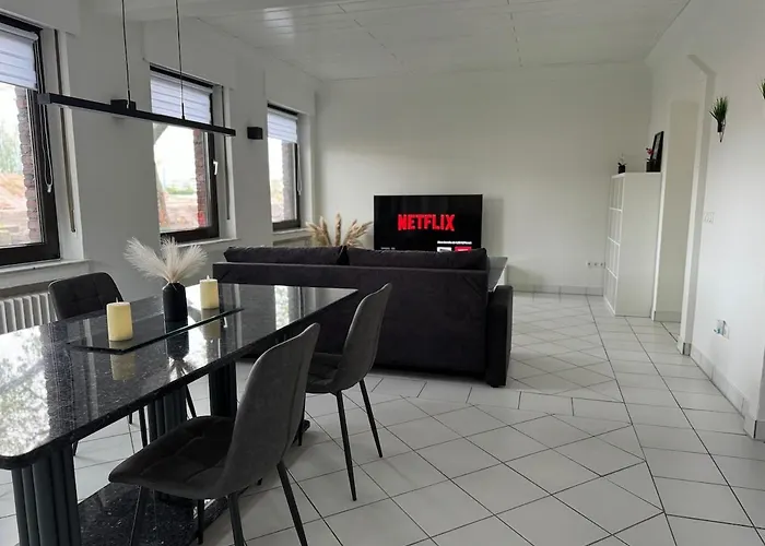 Entspannung Pur! Privater Kinosaal & Whirlpool Apartman *