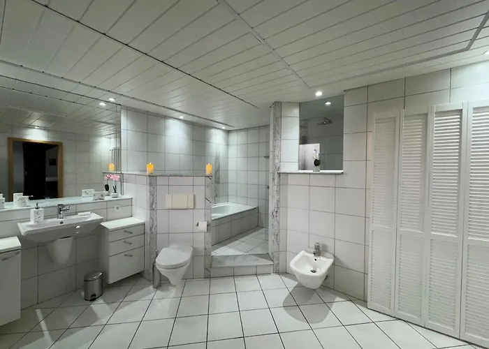 Entspannung Pur! Privater Kinosaal & Whirlpool Lejlighed